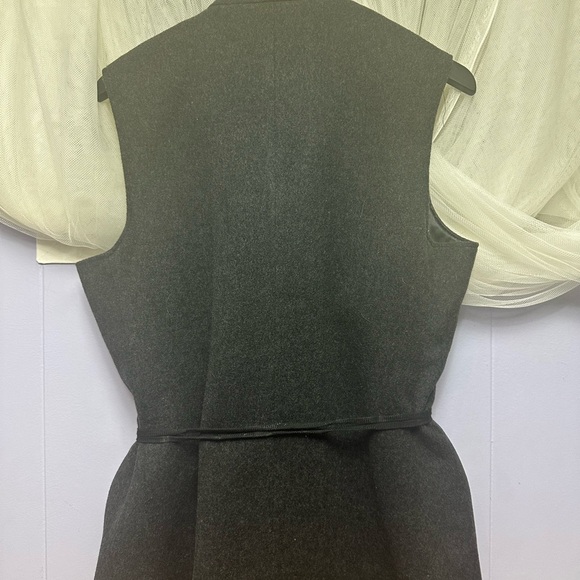 Stylish Nehru style Gray Vest with Black Accent buttons - Picture 3 of 9